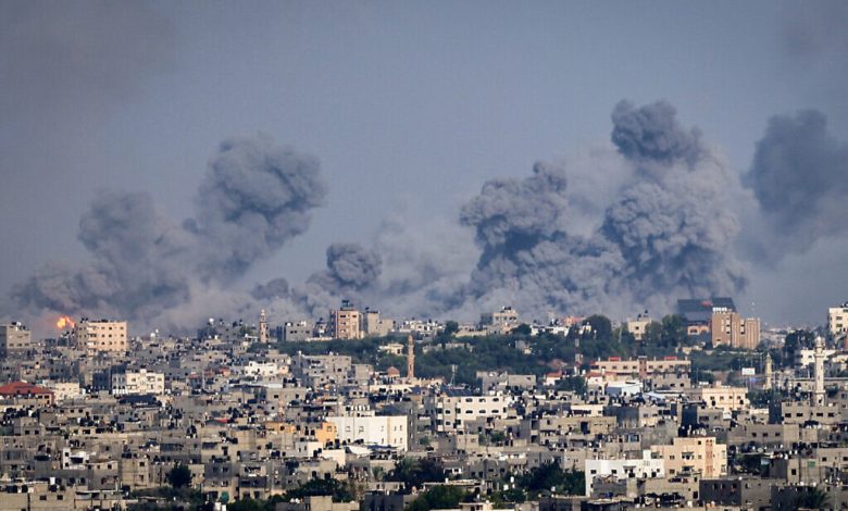 إسرائيل تقصف معبر رفح البري الوحيد من القطاع الساحلي مع مصر