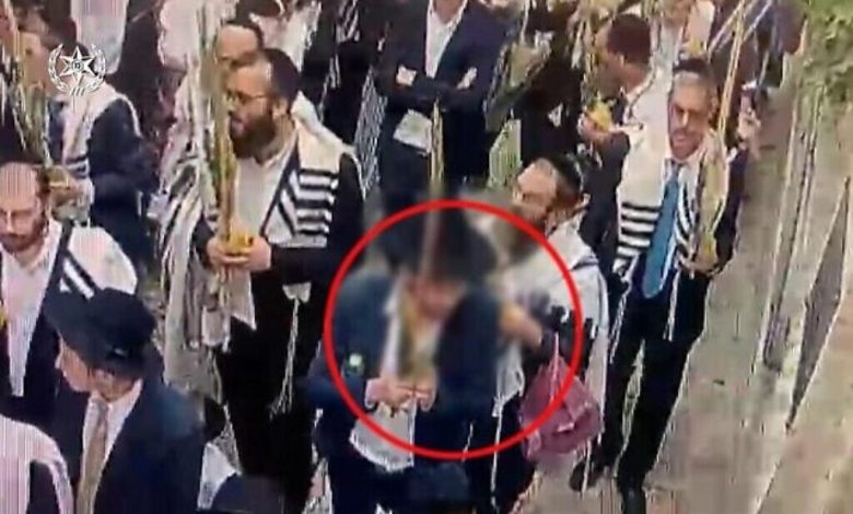 اعتقال 5 يهود حريديم بتهمة البصق على مسيحيين في القدس؛ ووزير الشرطة يعتبره سلوكا ليس جنائيا