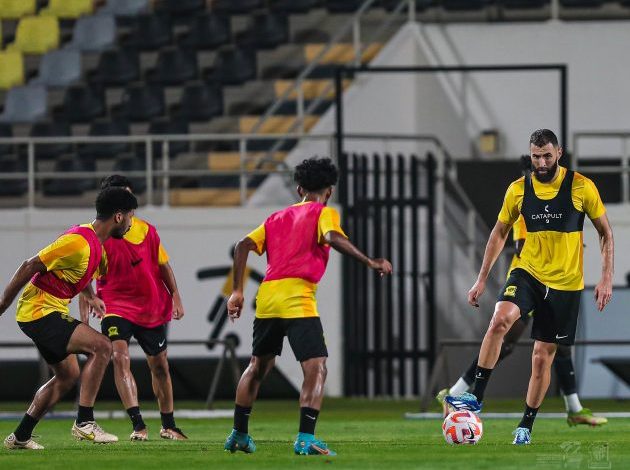 الاتحاد يفتح صفحة الحزم بمشاركة بنزيمة وكادش