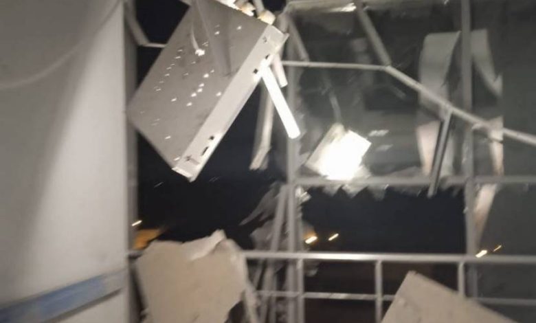 الاحتلال يقصف جزءًا من مستشفى الصداقة للأورام السرطانية