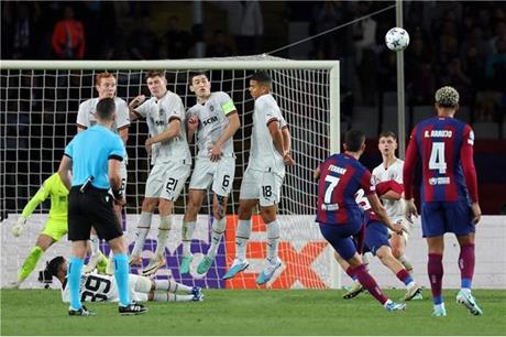 عاجل//برشلونة يعبر شاختار ويلامس ثمن نهائي التشامبيونزليج