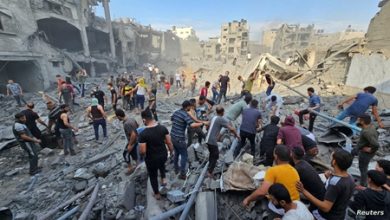 مأساة في مخيم جباليا.. 400 قتيل وجريح في غارة إسرائيلية