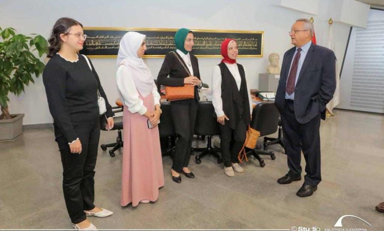 مدير مكتبة الإسكندرية يكرم الفائزين بمسابقتي «اقرأ وشارك» و«ابحث عن الأثر»
