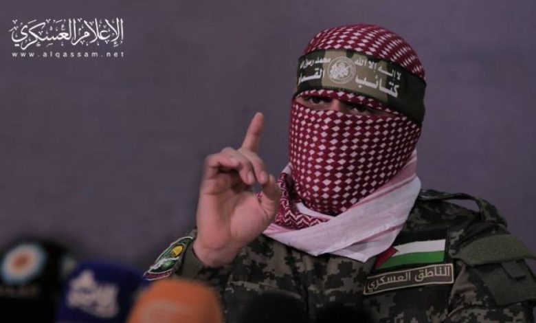"مقاوم دمر ثلاث دباباتٍ وحده" .. أبو عبيدة للاحتلال: لا زلنا ننتظر دخولك البري