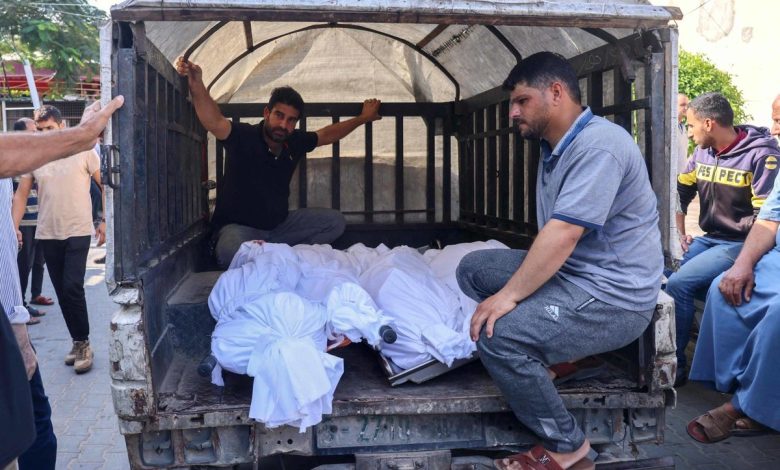مقتل أكثر من 30 فلسطينياً بينهم شقيق قائد «كتائب القسام» في غارات على غزة