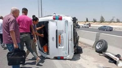 إصابة 3 أشخاص في حادث انقلاب سيارة ملاكي بطريق الواحات