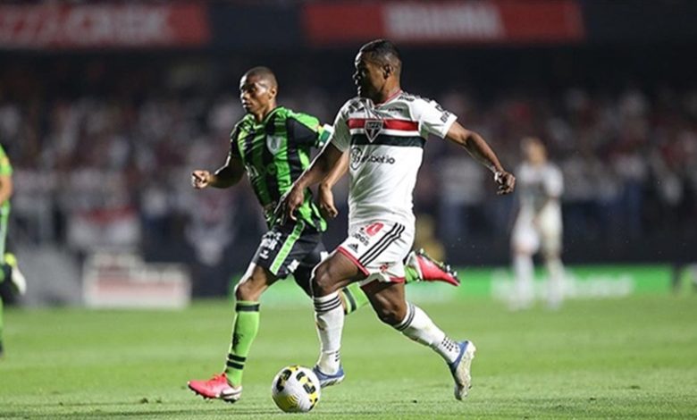 الدوري البرازيلي.. فلامنغو يتقاسم الصدارة مع بالميراس