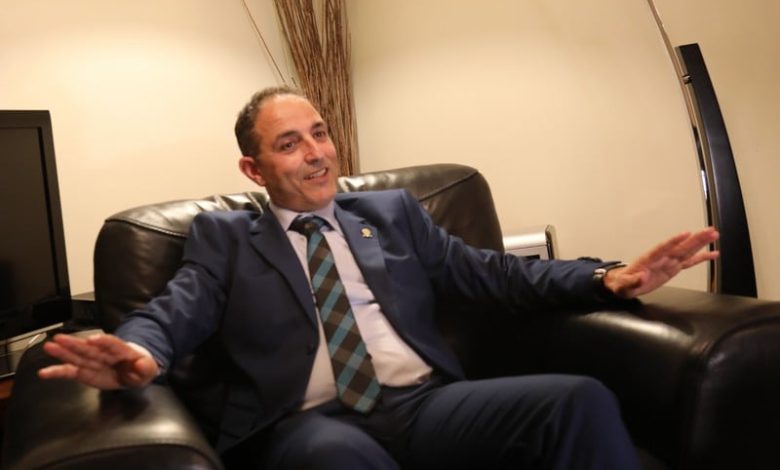 المغربي عبد الله المزم يرتبط بالاستشارات الأمنية والتعليم العالي في كبيك