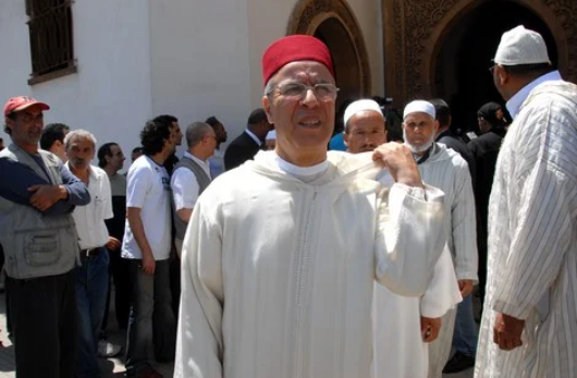 الوزير التوفيق يدافع عن تكليف شقيق وزير إسرائيلي سابق بتدبير جزء من أملاك الأوقاف بالرباط