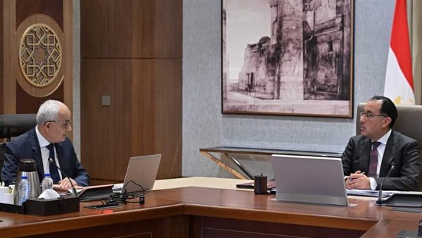 رئيس الوزراء يتابع مع وزير التربية والتعليم خطوات تطوير مسارات التعليم قبل الجامعي