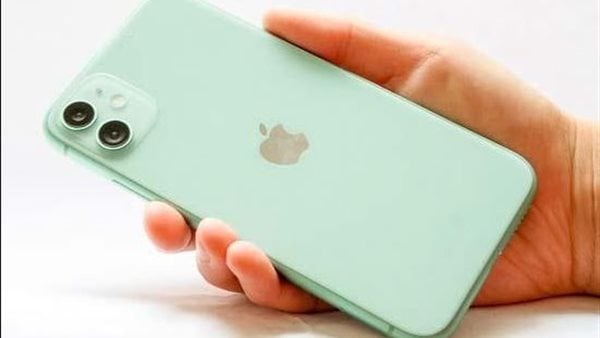 عرض الجمعة.. خصم مذهل على iPhone 11 في مصر