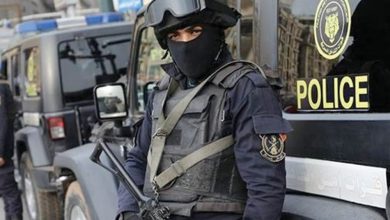قديم وسبق نشره .. مصدر أمني يوضح حقيقة فيديو تعدي شرطي على شخص بمستشفى بالقاهرة
