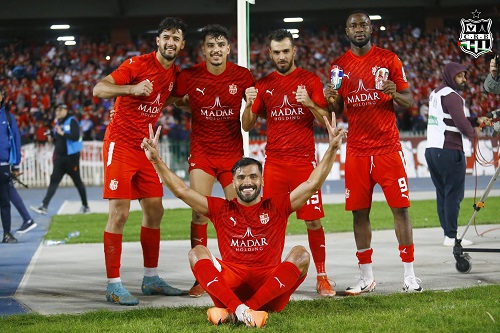 مجموعة الأهلي.. لاعب بلوزداد: استعادة ثقتي بنفسي هي الفارق بين الشباب والرجاء المغربي