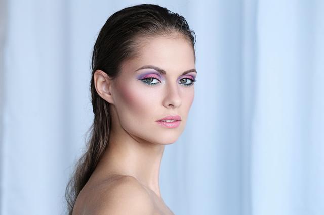 مكياج العيون Halo Makeup الرائج على TikTok