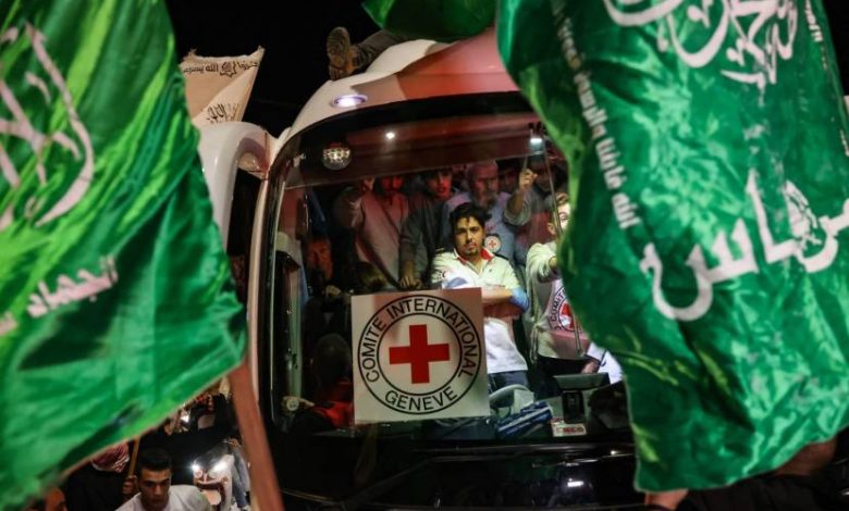 BBC: لو عزلت "إسرائيل" حماس في غزة ماذا عن نفوذها المتصاعد بالضفة؟