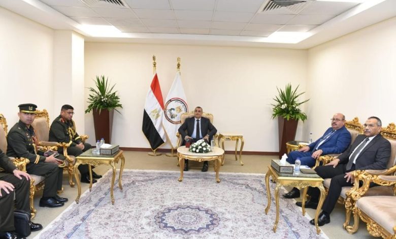 EDEX 2023.. وزير الإنتاج الحربي يبحث مع مسئولين دوليين التعاون في التصنيع العسكري