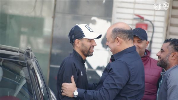 الزمالك يستقبل مؤمن زكريا قبل قمة الناشئين أمام الأهلي.. صور