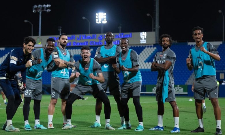 الهلال للانفراد بالصدارة... والأهلي في اختبار الخليج