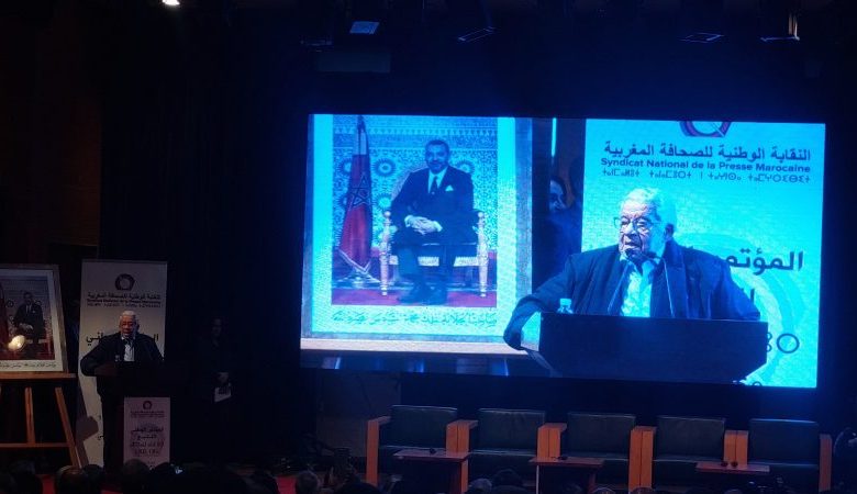 اليازغي يدعو نقابة الصحافة إلى الوعي بـ”المستقبل الصعب” و”تطوير أساليب عملها”