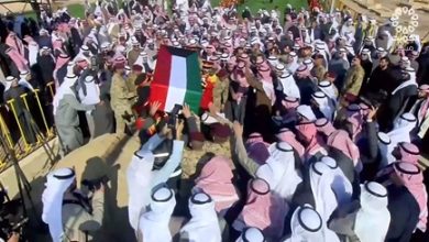 جثمان أمير الكويت الراحل يوارى الثرى في مقبرة الصليبيخات
