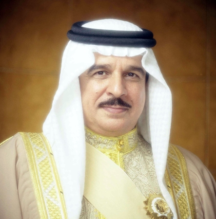 جلالة الملك المعظم يتفضل وبحضور سمو ولي العهد رئيس مجلس الوزراء ويشمل برعايته افتتاح مبنى القيادة والمنشآت الجديدة بمعسكر سافرة