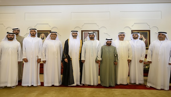 خليفة بن طحنون يحضر حفل استقبال بمناسبة أفراح الظاهري والشامسي