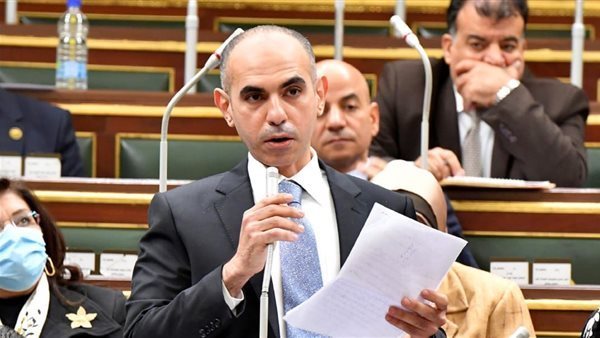 محلية البرلمان تناقش طلب احاطة بشأن تخطيط عزبة الصفيح