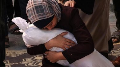 مرصد حقوقي: إسرائيل تستهدف تهجير المدنيين بارتكاب المجازر المروعة في غزة
