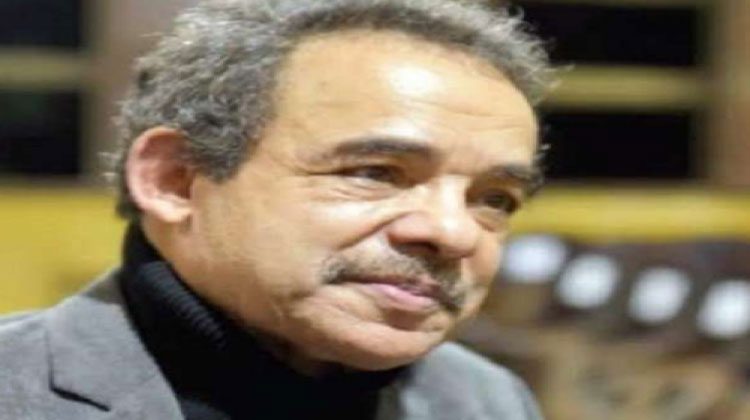 وفاة الفنان عادل أنور وتشييع الجنازة بعد صلاة الجمعة من مسجد الرحمن بالرماية
