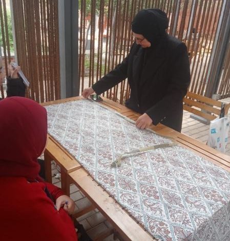 القومي للمرأة بدمياط ينظم ورشة عمل تطبيقية على فن التفصيل والخياطة