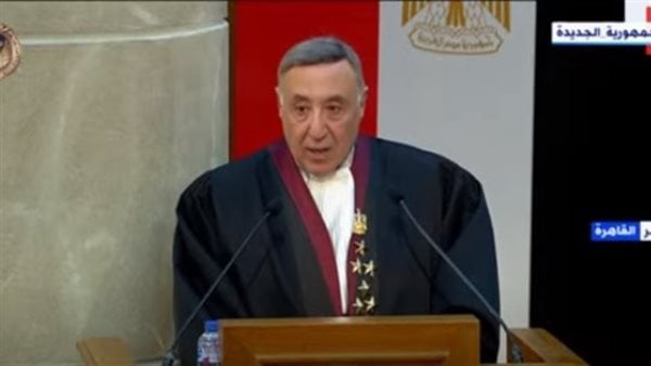 الفصل بين سلطات الدولة يتكامل مع التوازن بينها