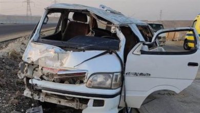 إصابة 11 شخصا في انقلاب سيارة ميكروباص بالمنيا