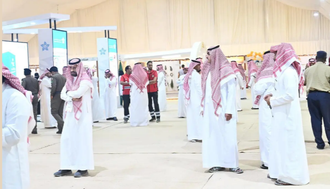 إقبال كثيف من الزوار على مهرجان عسل جازان التاسع