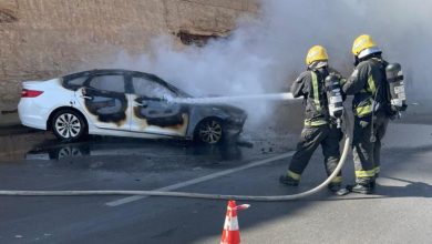  الدفاع المدني بالرياض يخمد حريقًا في مركبة على طريق الدائري الغربي