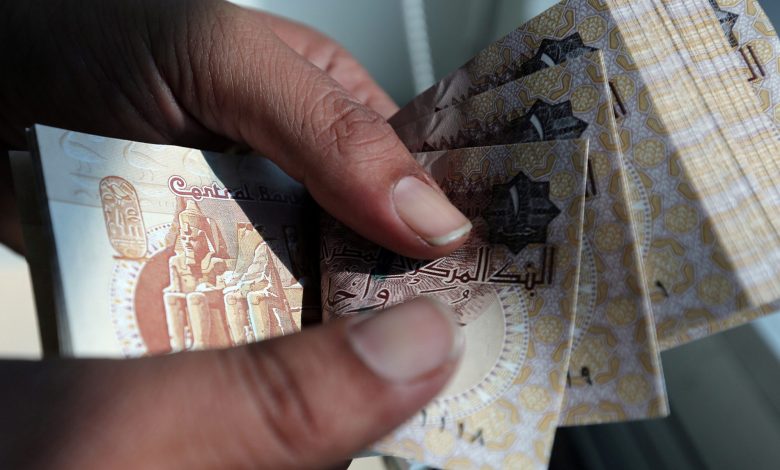 بفائدة مقدما.. خبير مصرفي يوضح كيف تستثمر في أذون الخزانة وأهم مميزاتها؟