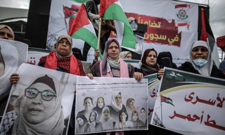 شهادات صادمة عن تعرض الأسيرات في سجن هشارون إلى تعذيب شديد وضرب مبرح