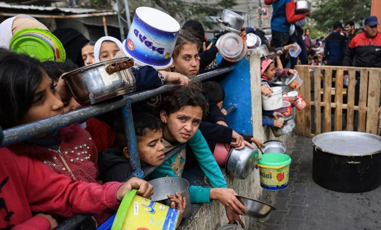 هآرتس: المساعدات لغزة لا تلبي 10 بالمئة من الاحتياجات