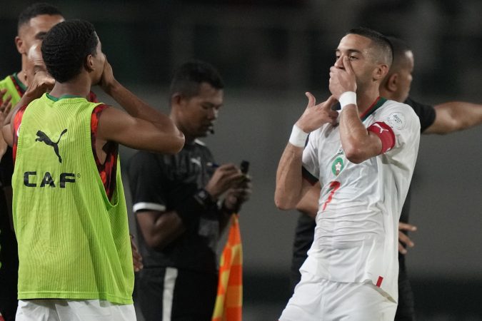 هل سيتمكن زياش من التغلب على وعكته الصحية حتى يشارك في مباراة المغرب ضد جنوب افريقيا ؟