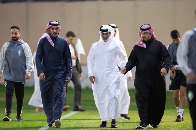 وزير الرياضة القطري يزور تدريبات الاخضر في اسباير