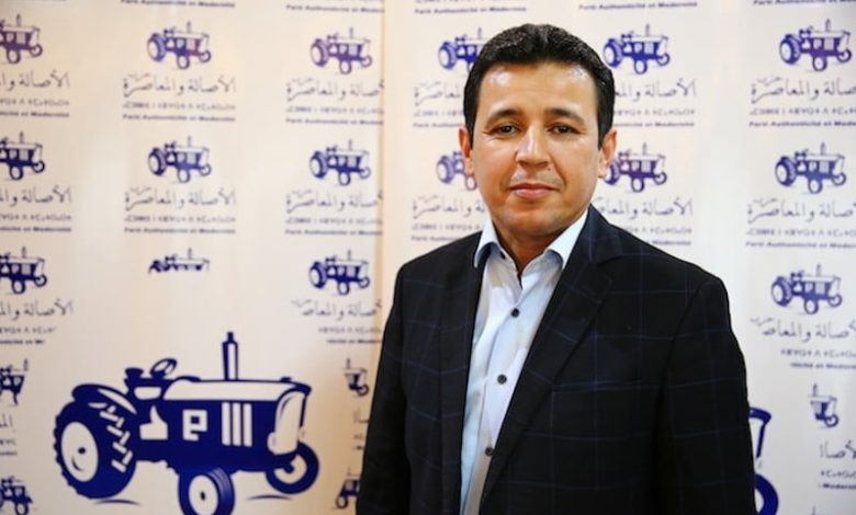 صلوح يدعو إلى تجديد قيادة حزب "البام"
