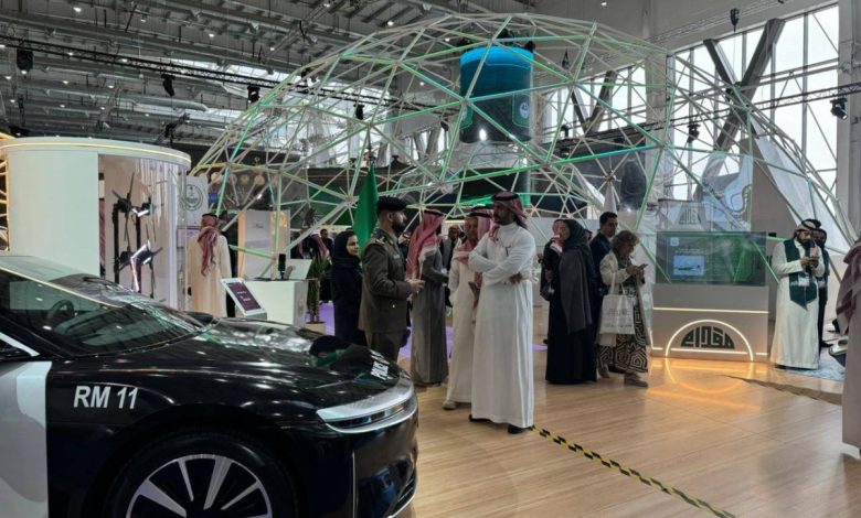 «الداخلية» السعودية تطلق تقنيات حديثة ذكية في «معرض الدفاع العالمي»