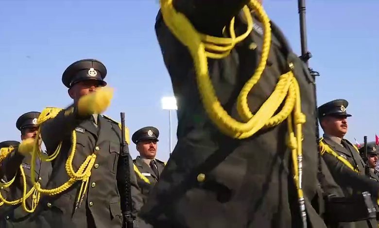 بالفيديو حفل تخريج دفعة الطلبة الضباط الجامعيين الـ23 في كلية علي الصباح العسكرية الإثنين