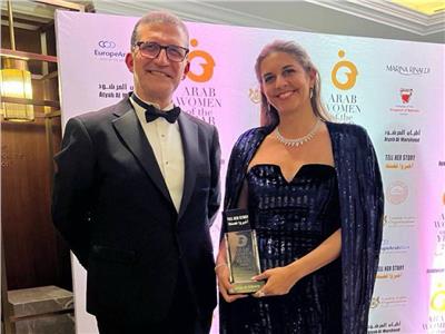 فرح الديبانى تحصل على جائزة المرأة العربية من منظمة London Arabia