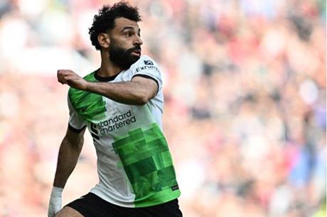 محمد صلاح في موقف مُحرج بسبب هاري كين