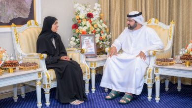 محمد الشرقي يستقبل الطالبة عليا الكندي الفائزة بـ"جائزة حمدان بن راشد للأداء التعليمي المتميز"