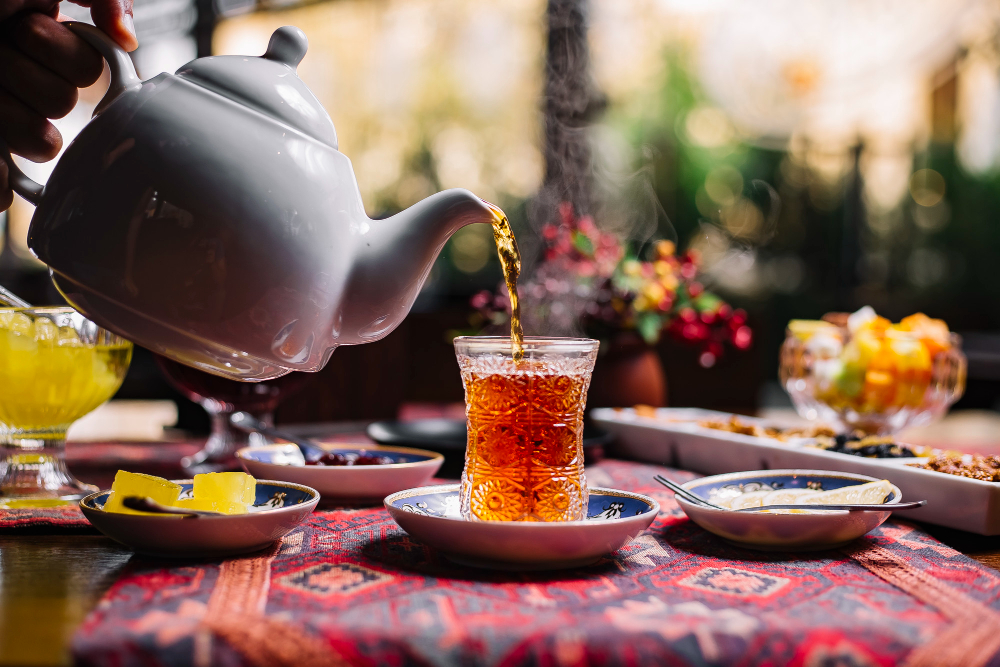 شاي الأعشاب  يساعد على الهضم-المصدرfreepik