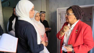 الصحة: فريق المراجعة يتفقد مستشفى إدكو المركزي ويحيل المتغيبين عن العمل للشئون القانونية