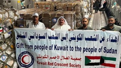 «الهلال الأحمر»: 30 طنا مساعدات إغاثية إلى السودان