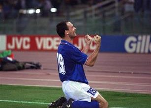 وفاة توتو سكيلاتشي هدّاف مونديال 1990