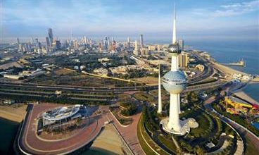 طقس حار مع فرصة للغبار نهاراً مائل للحرارة‬ ليلاً.. والعظمى 43